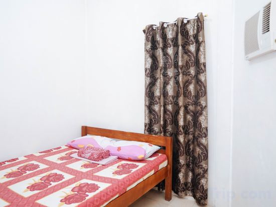 C Star Travellers Inn Room Type - Standard Room
