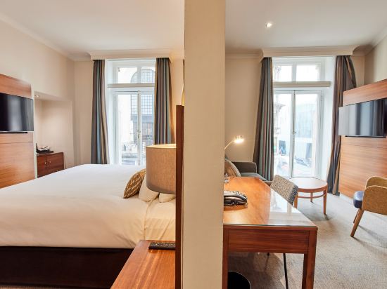Thistle London Piccadilly Room Type - Junior Suite