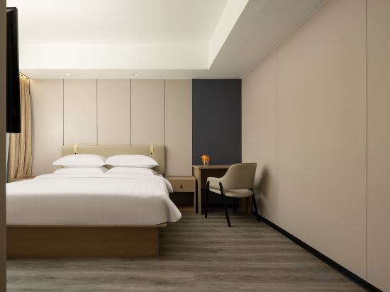 Shanghai Nanquan Hotel (Lujiazui Tangqiao Metro Station Branch) Room Type - Business Double Room
