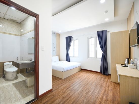 Sunrise Airport Hotel Room Type - Superior Double Room