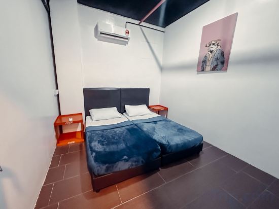 Bed Attitude Hostel Cenang Room Type - Twin Room (2 Single Beds)