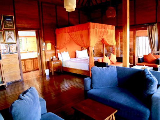 Seahouse Bali Indah Beach Inn Room Type - Deluxe Suite