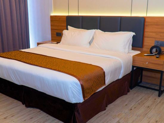 Vienna Hotel (Newly Renovated 2025) Room Type - Standard Double or Twin Room