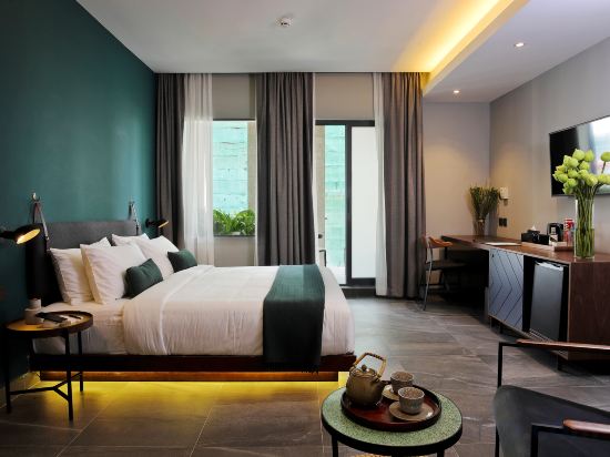 Baitong Hotel & Resort Room Type - Superior City View King Baitong Hotel & Resort Room Type - Superior City View King