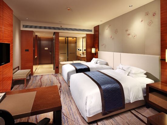 DoubleTree by Hilton Hotel Guangzhou - Science City Room Type - Executive Twin Room with Garden View
