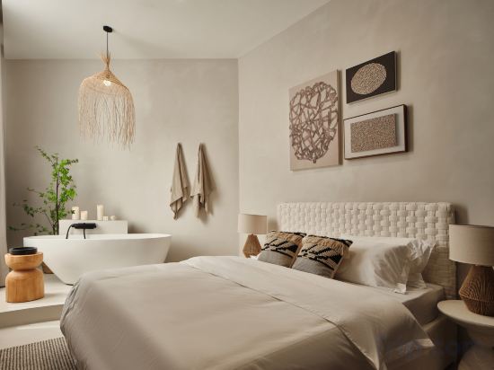 Hoye Hotel Room Type - Romantic King Room