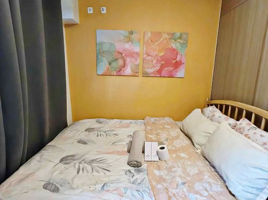 MOA getaway staycations Room Type - Boutique Queen Room