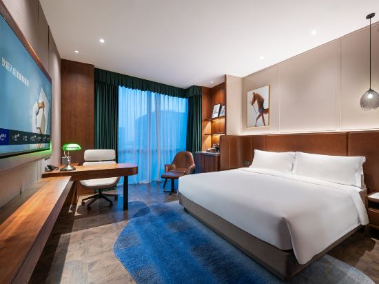 Shanghai Juis Hotel Room Type - Deluxe Room with one King-size bed