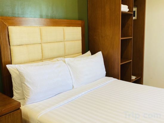 Hotel Herencia 625 Room Type - Senior or Pwd Room