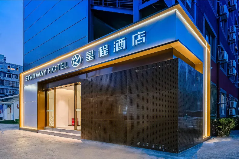 Starway Hotel