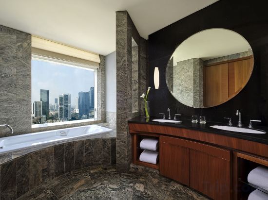 The Ritz-Carlton Jakarta, Pacific Place - Tap to explore photos