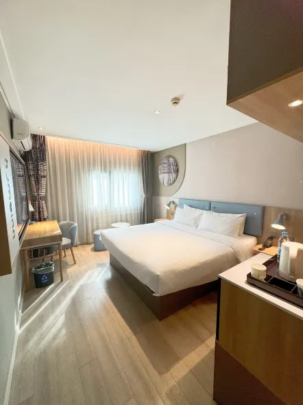 Homeinn · neo (Beijing Changping Gulou West Street)