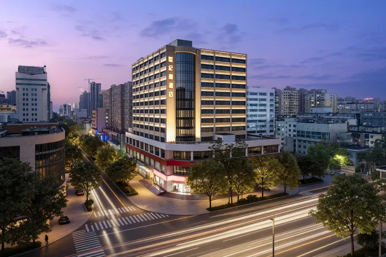 Zhengzhou Century Star Hotel (ITC 360 Plaza/Grand Emporium)