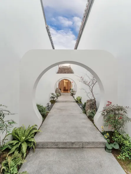 Seven Miles of Hotels