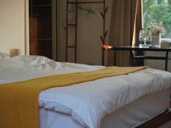 Guangzhou Traveling Earth Light Luxury Camp Room Type - Queen Room