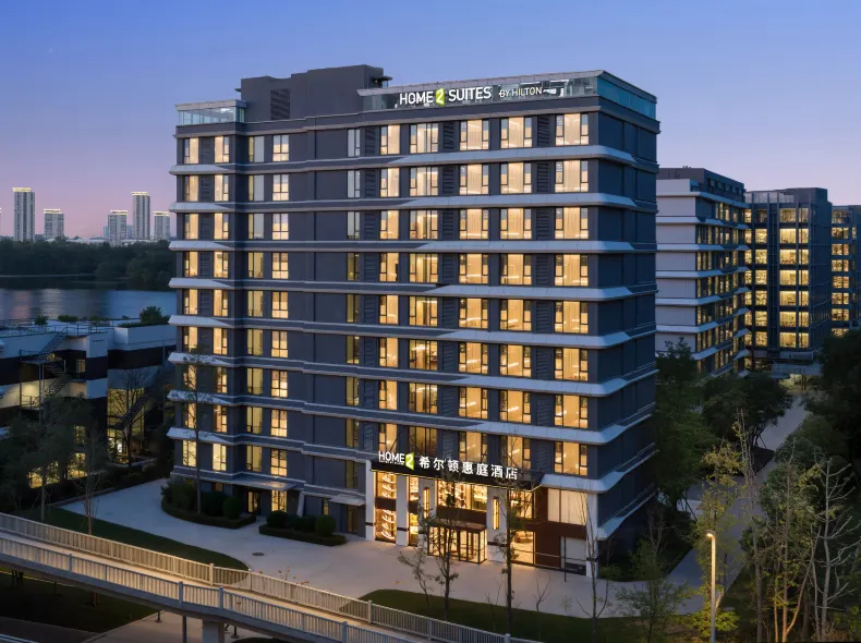 Home2 Suites by Hilton Chengdu Luxelakes Eco-City