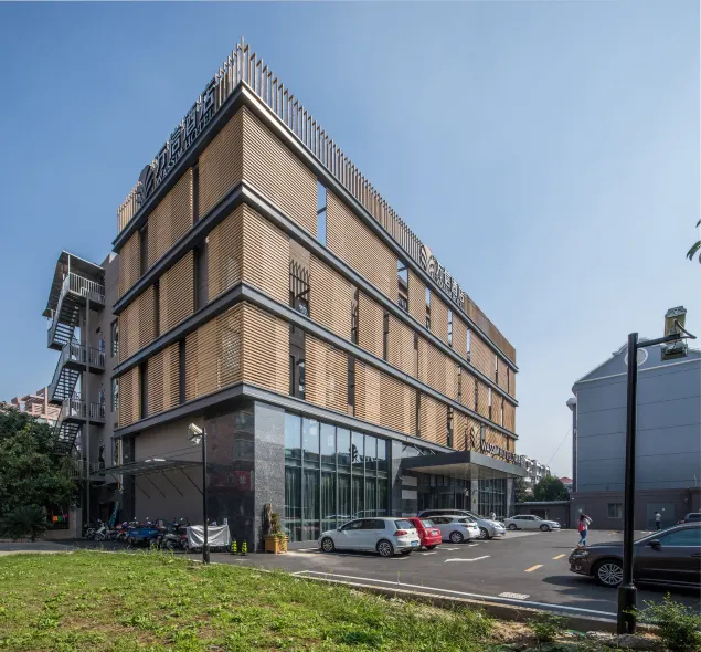 萬信飯店(上海國際旅遊度假區川沙地鐵站店)