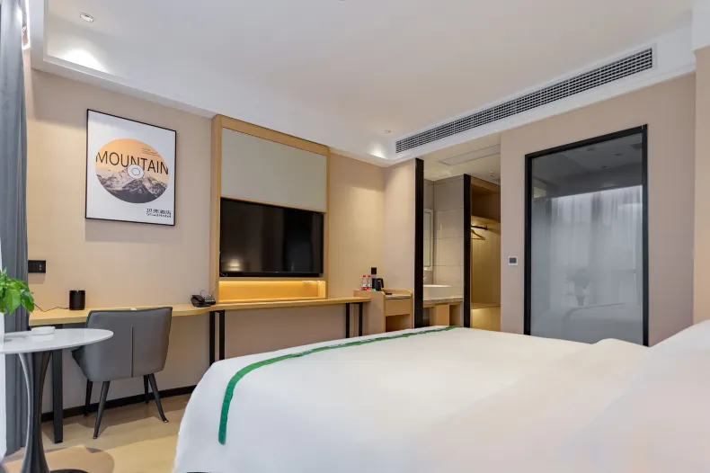 Shell Hotel (Huaibei Normal University Binhu Campus Branch)