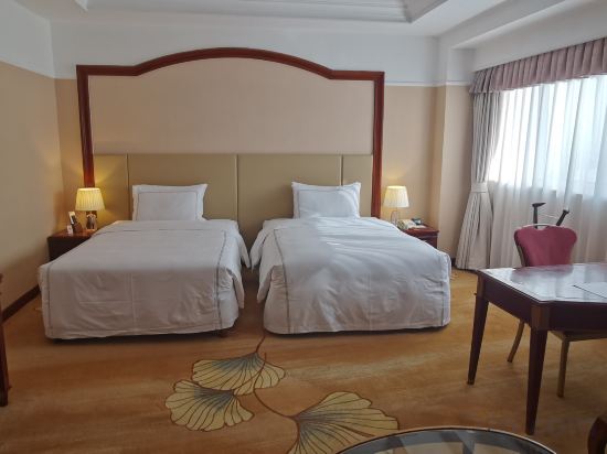 Jianguo Garden Hotel Room Type - Deluxe Room (2 beds)