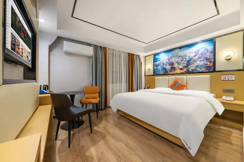 Chengfeng Xinxing Hotel (Guangzhou Baiyun Railway Station Julong Subway Station)