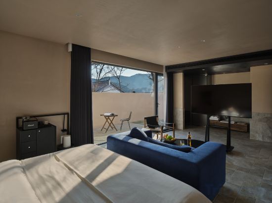 DOPO HOMESTAY Room Type - Sunshine Courtyard Room - 3-Bedroom, Mountain-View