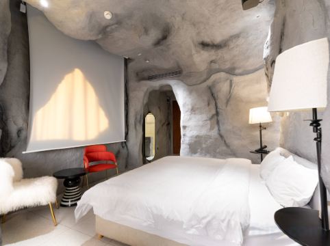 Manyan Hotel Room Type - Cave Parent-child Room