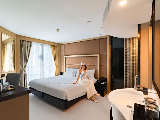 Azure Hotel Pattaya (Former Centara Azure) - Tap to explore photos