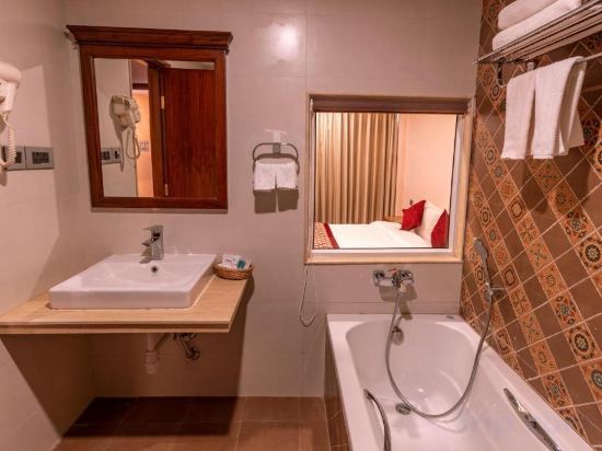Hotel Manang Kathmandu - Tap to explore photos