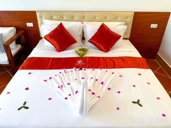 SoonNoeng Resort Room Type - Deluxe King Gardenview Villa