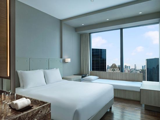 Courtyard by Marriott Singapore Novena Room Type - Guest room, 1 King, Sofa bed