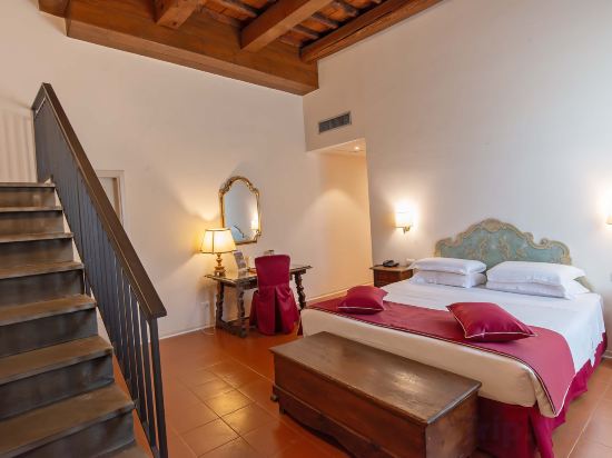 Hotel Machiavelli Palace Room Type - Junior Suite