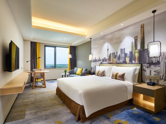 The QUBE Hotel Shanghai Sanjiagang Room Type - Superior King Garden view