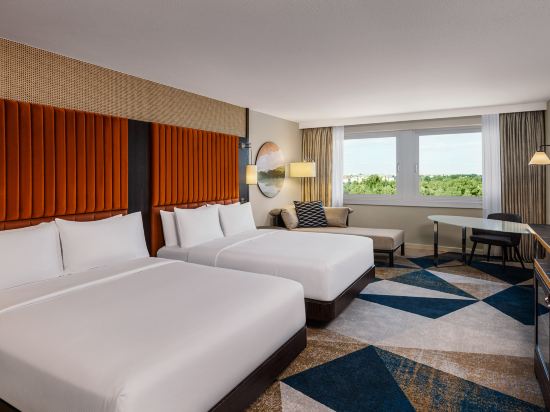 Hilton Vienna Danube Waterfront Room Type - Waterfront Executive Room with Two Queen Beds Hilton Vienna Danube Waterfront Room Type - Waterfront Executive Room with Two Queen Beds