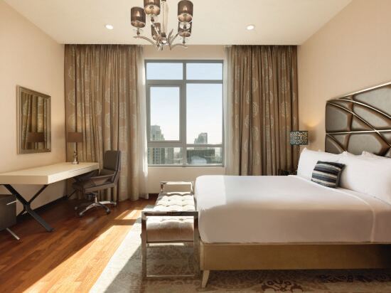Wyndham Downtown Dubai Room Type - One-Bedroom King Suite with Balcony, Pool and Fountain View Wyndham Downtown Dubai Room Type - One-Bedroom King Suite with Balcony, Pool and Fountain View