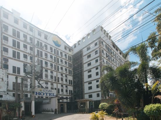 RedDoorz @ Sun Miles Hotel