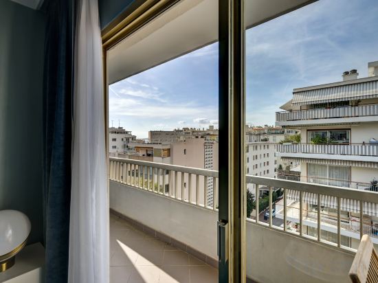 Hôtel Juliana Cannes - Tap to explore photos