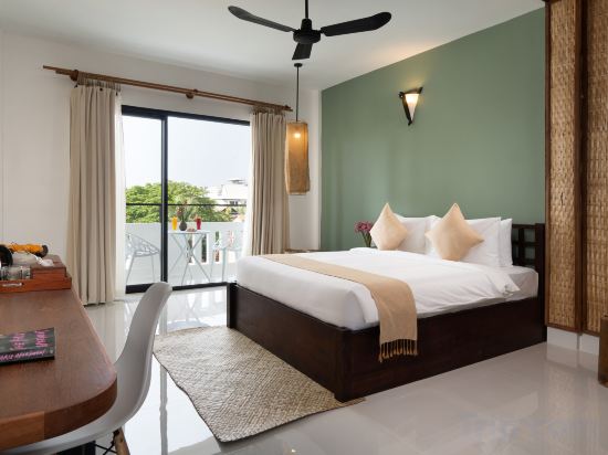 The Jungle Room Type - Suite With Pool View