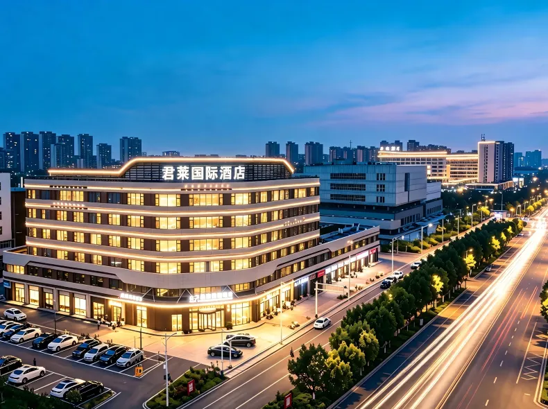 Junlai lnternational Hotel  (bozhou  college  baolong plaza Branch)