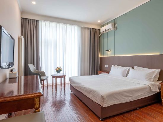 Naturetime Hotel Room Type - Deluxe Queen Room