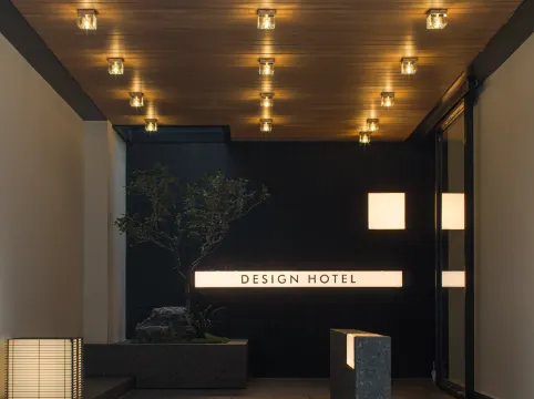 SFEEL Designer Hotel (Chengdu Kuanzhai Alley Tonghuimen Subway Station)