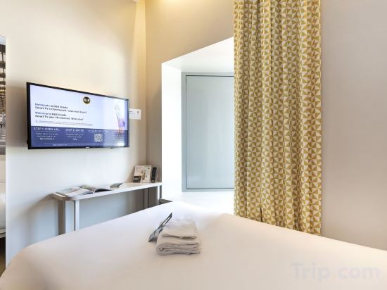 B&B Hotel Milano Central Station Room Type - Superior Double Room