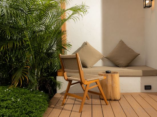 Eden Resort & Villas Phuket Patong - Tap to explore photos