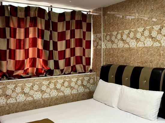 Ark Malawti Hotel - Tap to explore photos