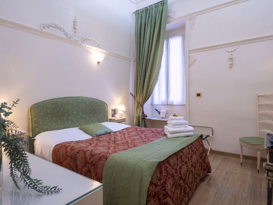 Suites Rome Room Type - Hedera Deluxe Suite