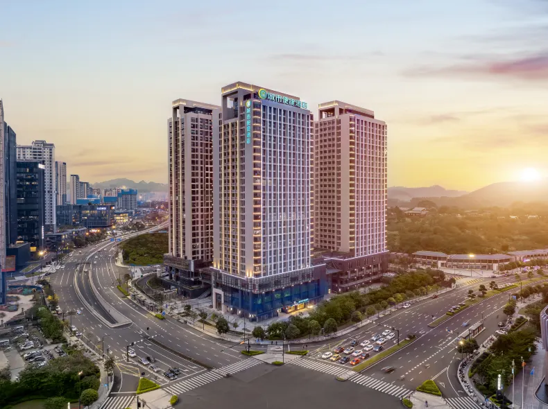 City Comfort Inn Hotel (Wuxiang Headquarters Base Sports Center)
