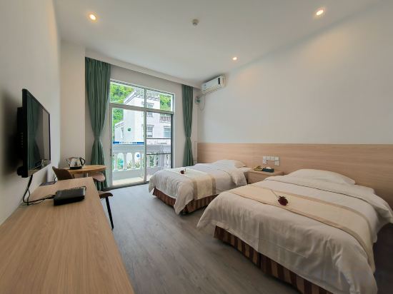 Huguang Holiday Hotel Room Type - Superior Double Room