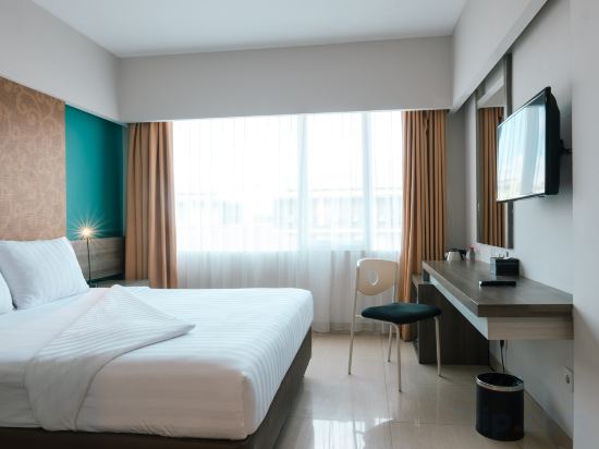 Siesta Legian Hotel - Tap to explore photos
