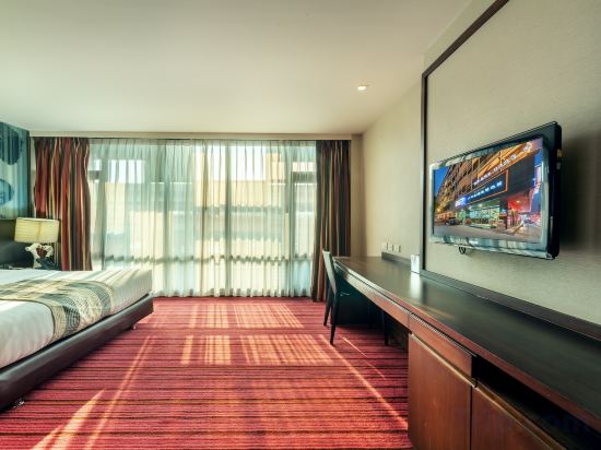 M2 de bangkok Room Type - Corner Suite