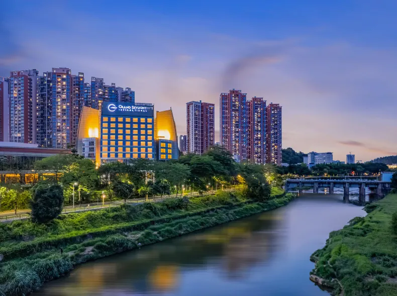 深セン觀瀾グランド スカイライトインターナショナルホテル