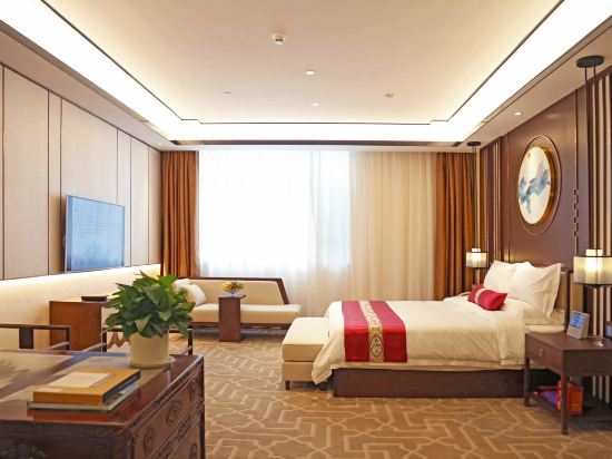 Guangdong Yingbin Hotel Room Type - Premier Suite